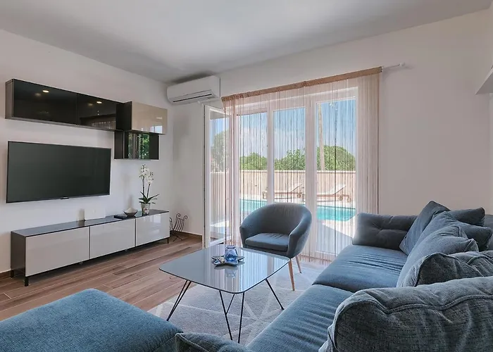 Mokka - Perfekt Ausgestattete In Hervorragender Lage * Pula