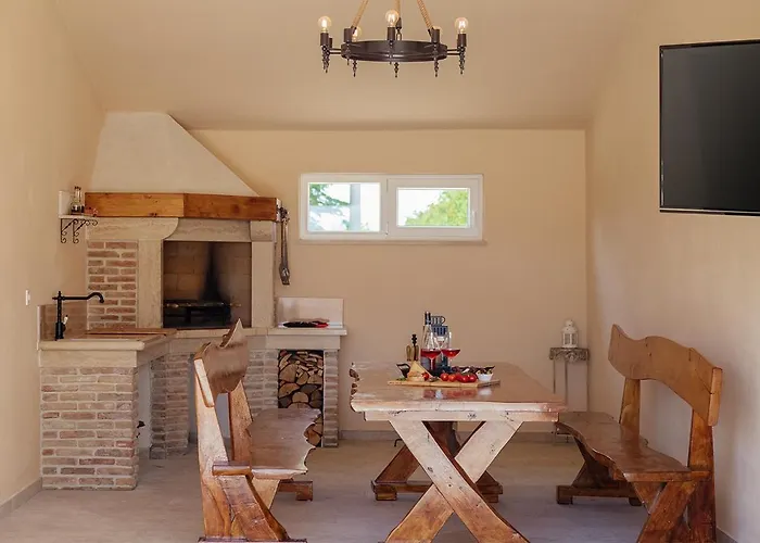 Mokka - Perfekt Ausgestattete In Hervorragender Lage *