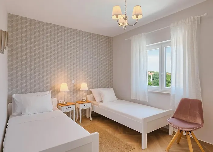 Mokka - Perfekt Ausgestattete In Hervorragender Lage *